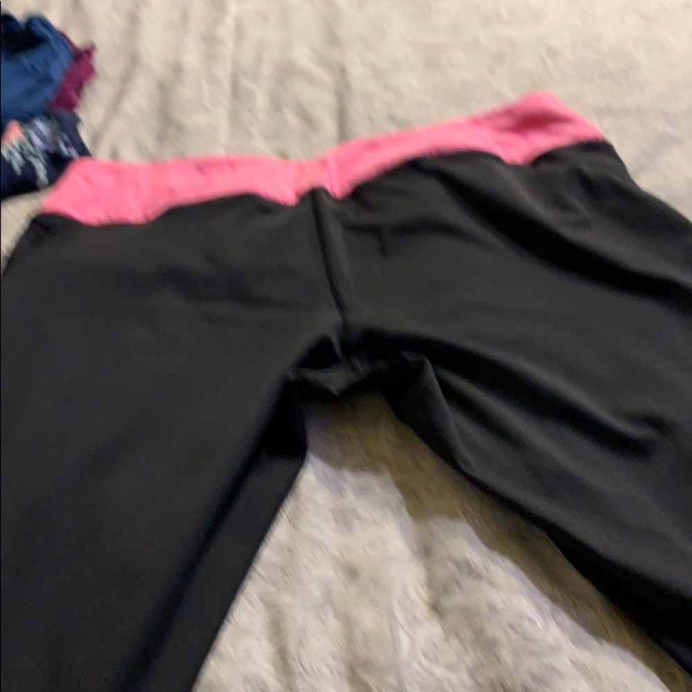 Yoga pants - Picture 3 of 5